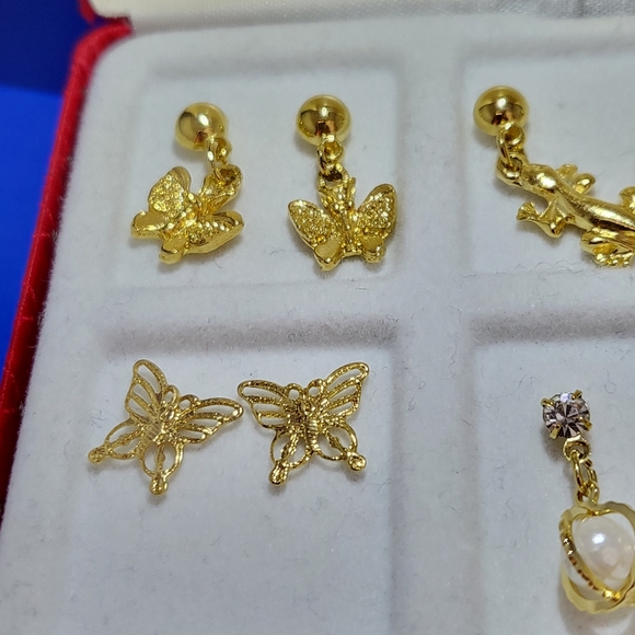 Vintage TACOA earrings, New with box - Picture 2 of 3